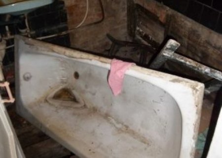 Он-лайн приемная Думы. Ванна ушла в яму под домом Он-лайн приемная Думы. Ванна ушла в яму под домом