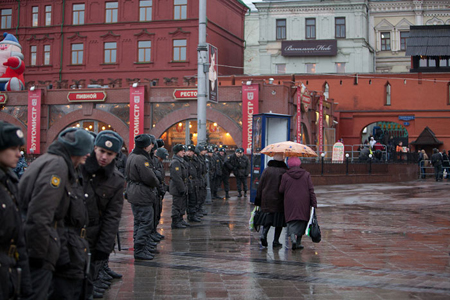 В Москве российская оппозиция готовит митинг против нечестных выборов в Госдуму В Москве российская оппозиция готовит митинг против нечестных выборов в Госдуму