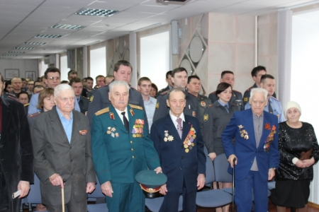 Торжественное собрание, посвященное празднованию Дня Победы Торжественное собрание, посвященное празднованию Дня Победы