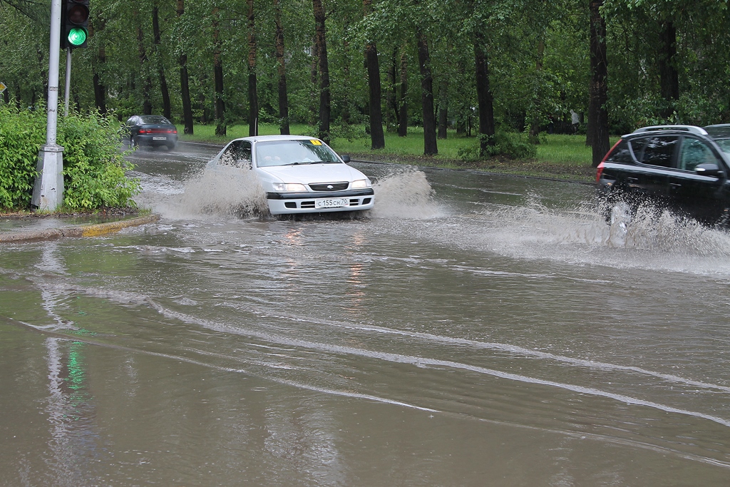 Дороги ушли под воду Дороги ушли под воду