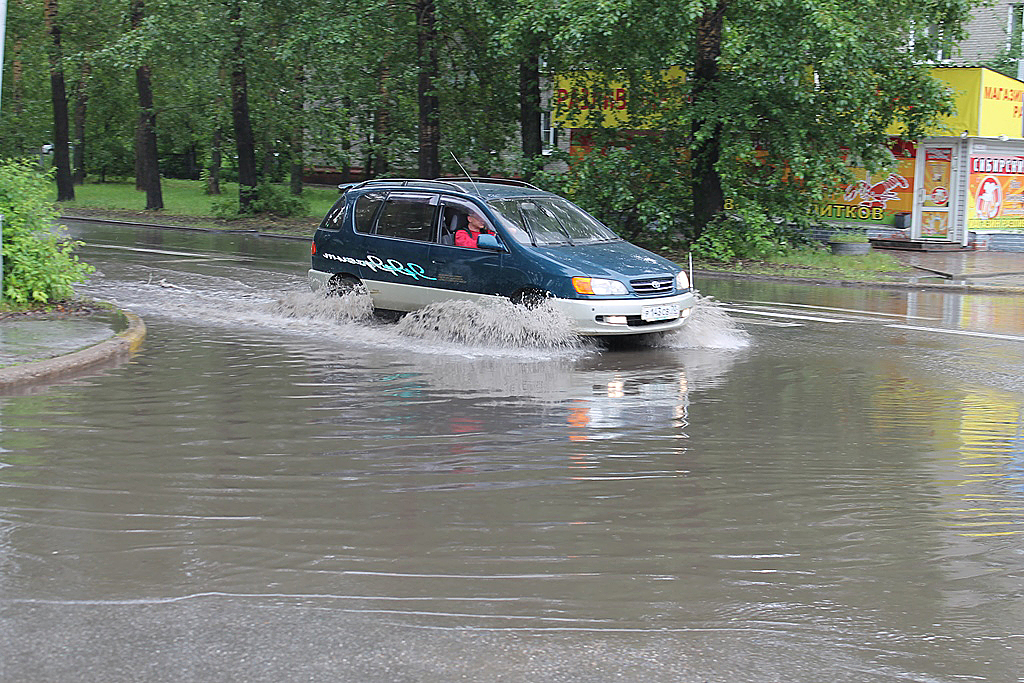 Дороги ушли под воду Дороги ушли под воду