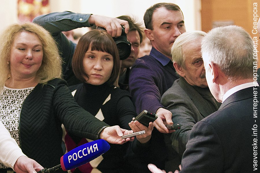 Мэр рассказал об уборке снега, капитальном ремонте дорог и внедрении "безлюдных" технологий Мэр рассказал об уборке снега, капитальном ремонте дорог и внедрении "безлюдных" технологий