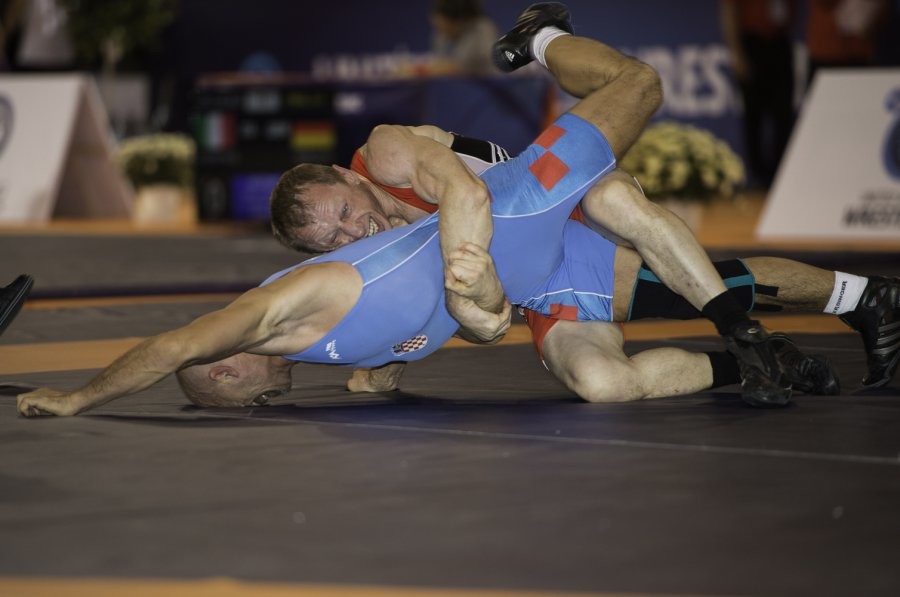 Северчанин Анатолий Гончар завоевал золото на Чемпионате мира по спортивной борьбе среди ветеранов Северчанин Анатолий Гончар завоевал золото на Чемпионате мира по спортивной борьбе среди ветеранов