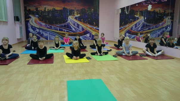 Фитнес клуб и студия танца "PROдвижение" Фитнес клуб и студия танца "PROдвижение"