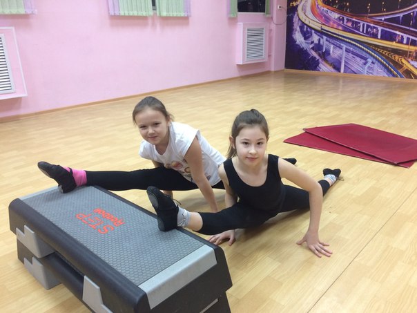 Фитнес клуб и студия танца "PROдвижение" Фитнес клуб и студия танца "PROдвижение"