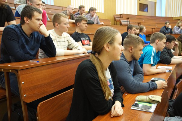 Полицейские провели встречи со студентами Полицейские провели встречи со студентами