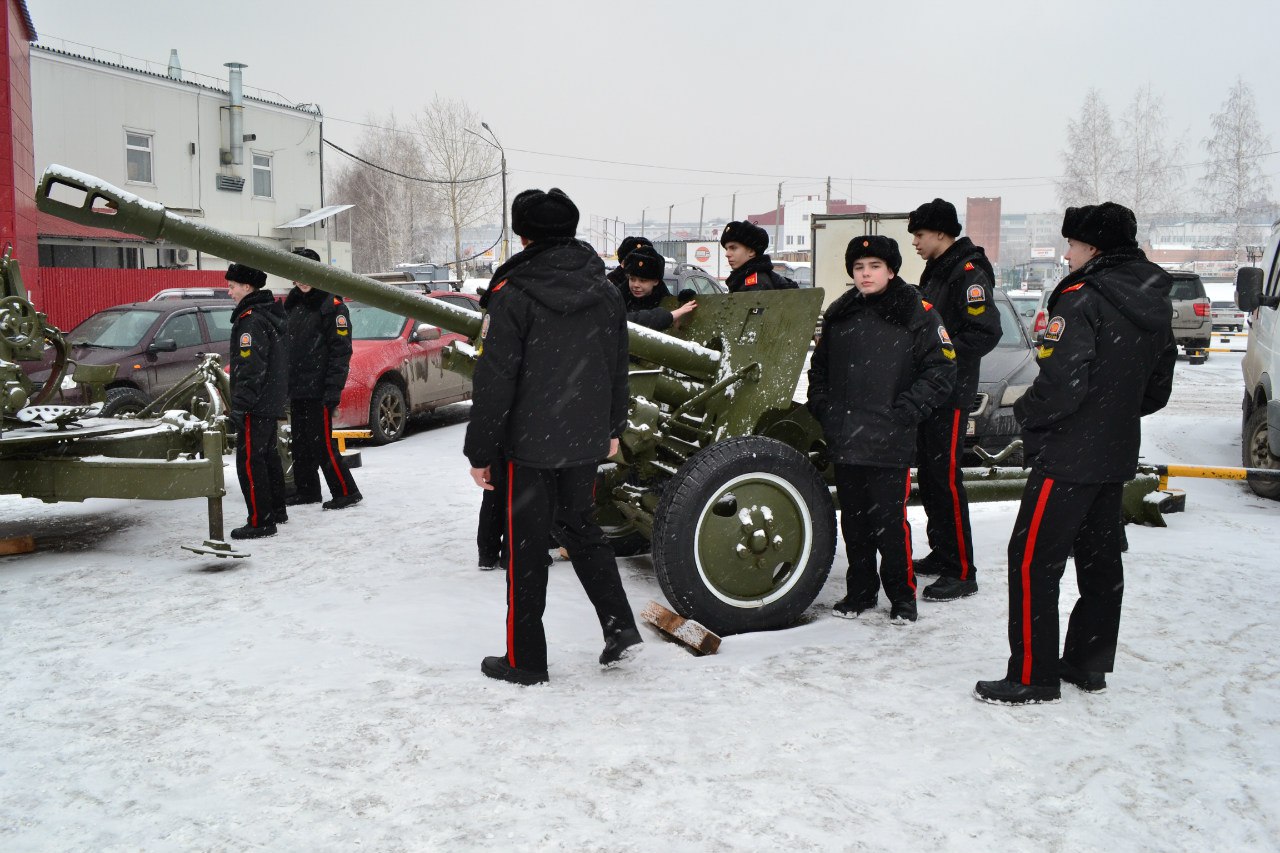 Помни... Мир спас советский солдат Помни... Мир спас советский солдат