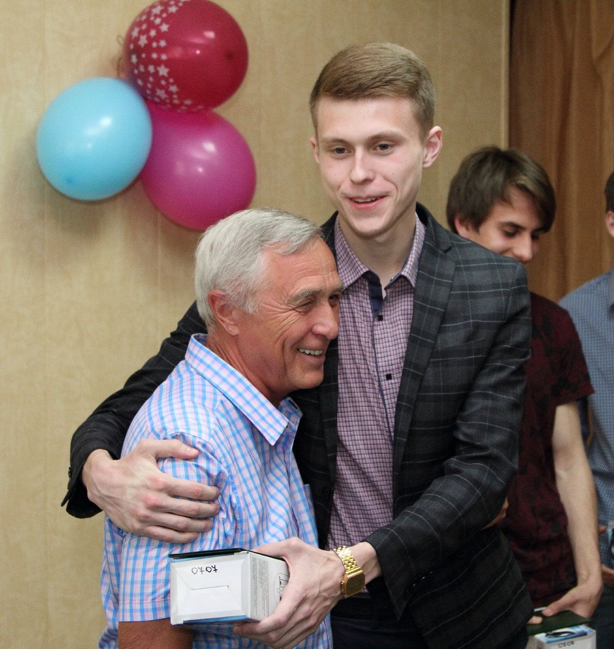 33 юных спортсмена попрощались с родным коллективом спортшколы имени Л.Егоровой 33 юных спортсмена попрощались с родным коллективом спортшколы имени Л.Егоровой