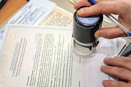 Директор агентства недвижимости осужден за лишение жилья пенсионеров и сироты Директор агентства недвижимости осужден за лишение жилья пенсионеров и сироты