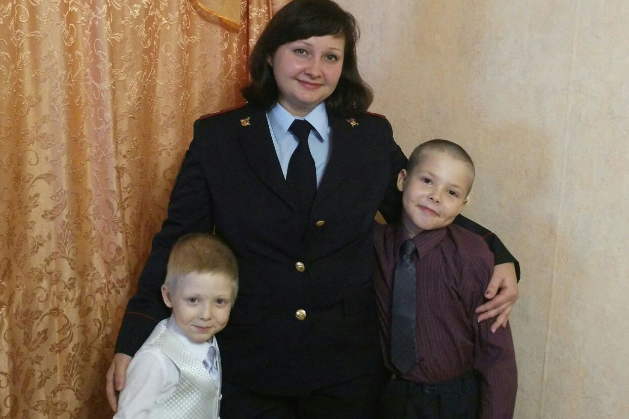 Селфи с мамами сделали северские полицейские ко Дню матери Селфи с мамами сделали северские полицейские ко Дню матери