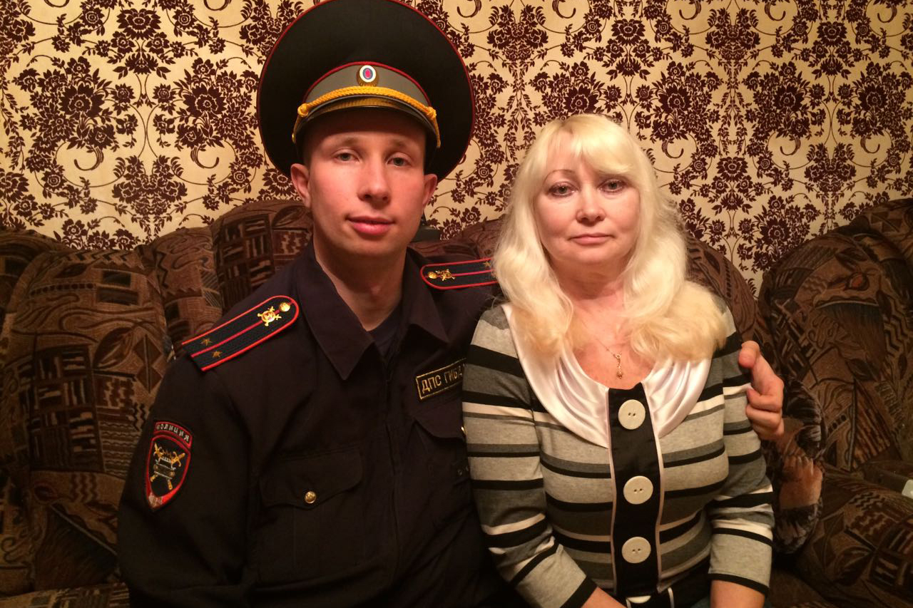 Селфи с мамами сделали северские полицейские ко Дню матери Селфи с мамами сделали северские полицейские ко Дню матери