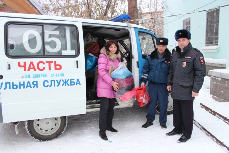 Полицейские организовали акцию «Добрые дела» Полицейские организовали акцию «Добрые дела»