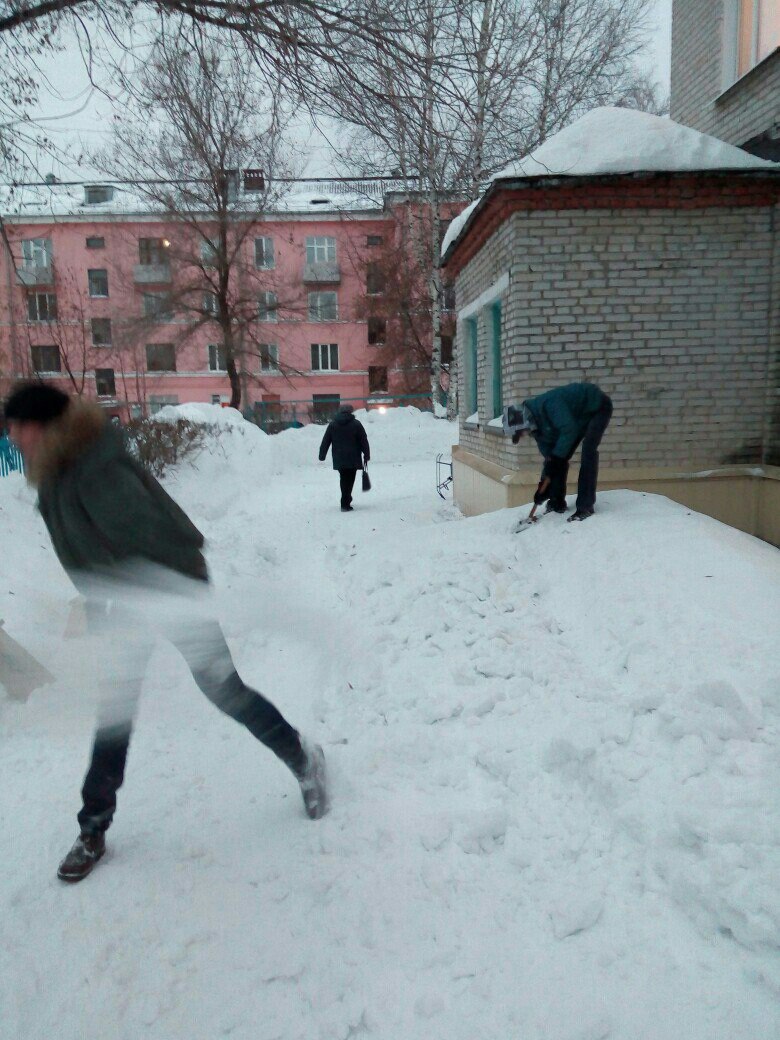 Отряды «Снежного десанта» вышли на улицы города Отряды «Снежного десанта» вышли на улицы города