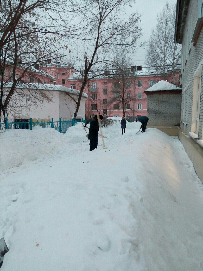 Отряды «Снежного десанта» вышли на улицы города Отряды «Снежного десанта» вышли на улицы города