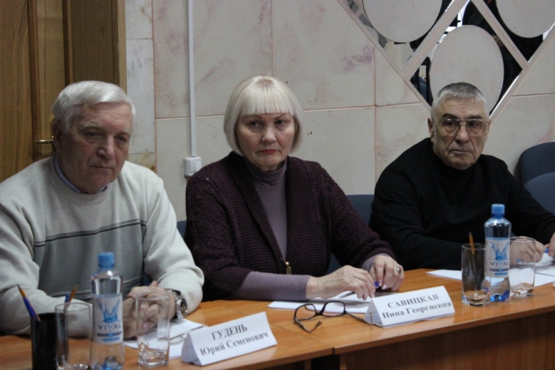 Полицейские и общественники провели круглый стол для журналистов Полицейские и общественники провели круглый стол для журналистов