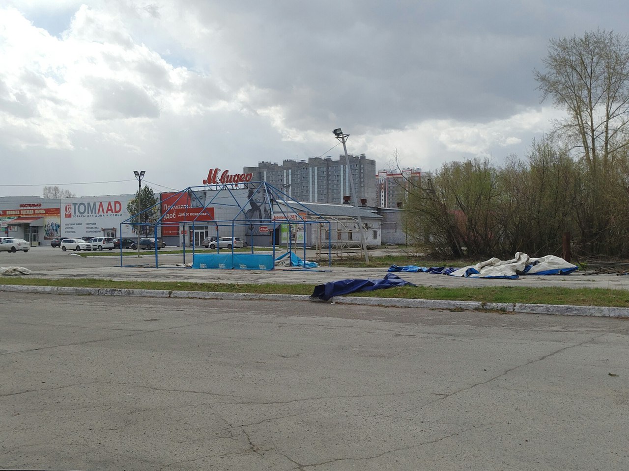 Тот самый неугомонный ветерок Тот самый неугомонный ветерок