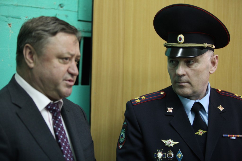 Начальник регионального УМВД посетил отделение полиции в поселке Самусь Начальник регионального УМВД посетил отделение полиции в поселке Самусь