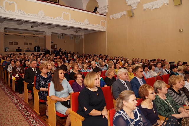 Торжественная церемония награждения педагогических работников Торжественная церемония награждения педагогических работников