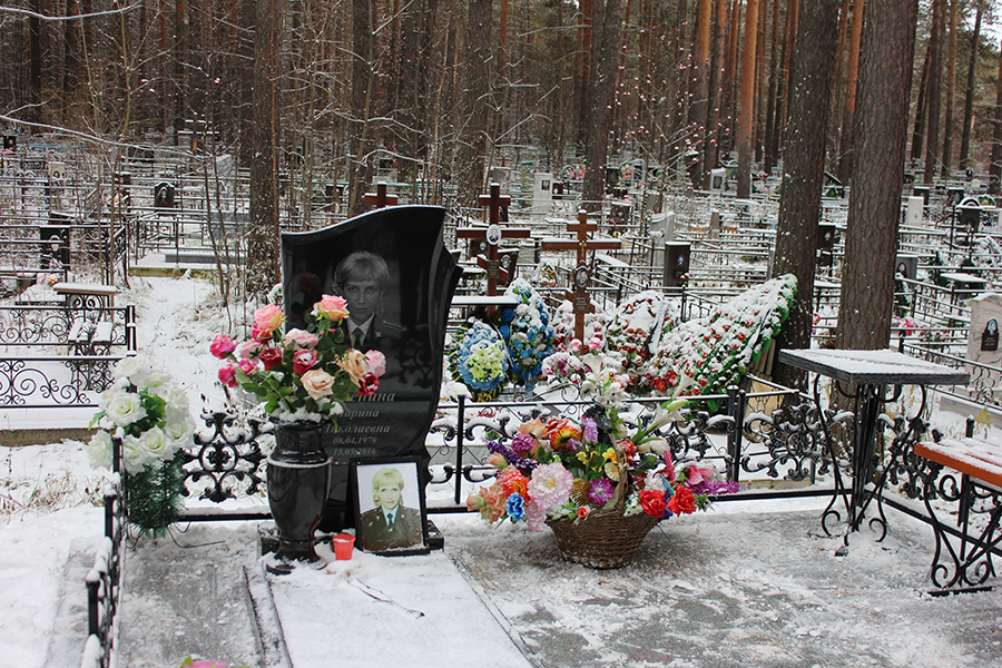 В городе почтили память сотрудницы Госавтоинспекции, трагически погибшей при несении службы В городе почтили память сотрудницы Госавтоинспекции, трагически погибшей при несении службы