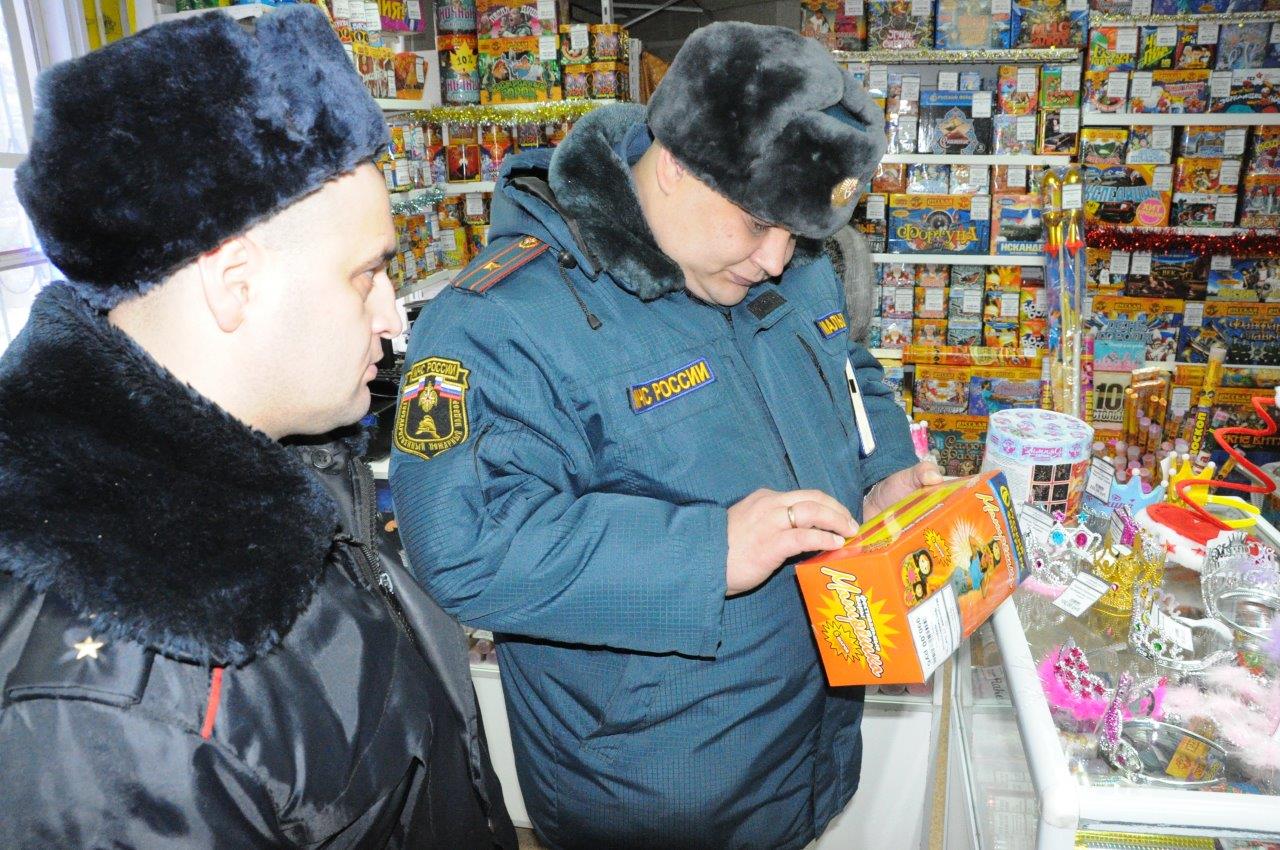 Профилактические рейды по местам продажи пиротехники Профилактические рейды по местам продажи пиротехники