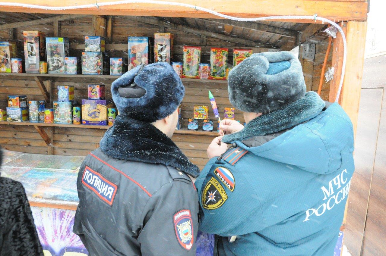 Профилактические рейды по местам продажи пиротехники Профилактические рейды по местам продажи пиротехники