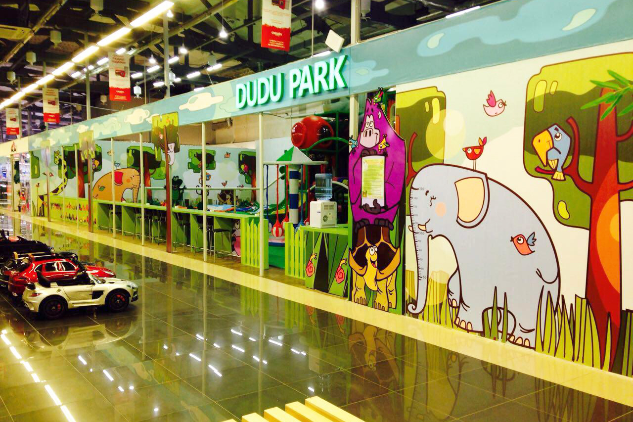 Новая детская игровая площадка DUDU PARK с 4-этажным лабиринтом Новая детская игровая площадка DUDU PARK с 4-этажным лабиринтом