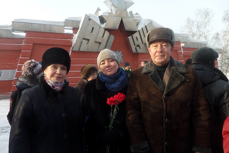 Специалисты Пенсионного фонда приняли участие в торжественном мероприятии, посвященном 75-летию победы в Сталинградской битве Специалисты Пенсионного фонда приняли участие в торжественном мероприятии, посвященном 75-летию победы в Сталинградской битве