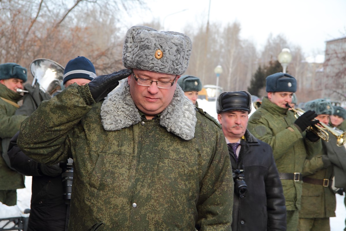 В Северске почтили погибших в Афганской войне В Северске почтили погибших в Афганской войне
