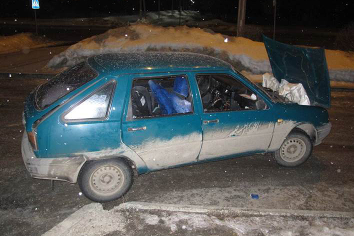 Полиция задержала угонщиков нескольких автомобилей Полиция задержала угонщиков нескольких автомобилей