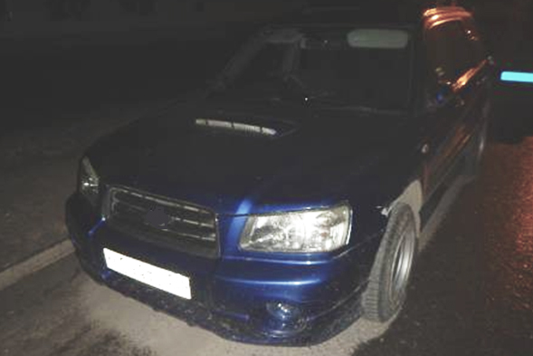 Девушка угнала автомобиль у своего знакомого Девушка угнала автомобиль у своего знакомого