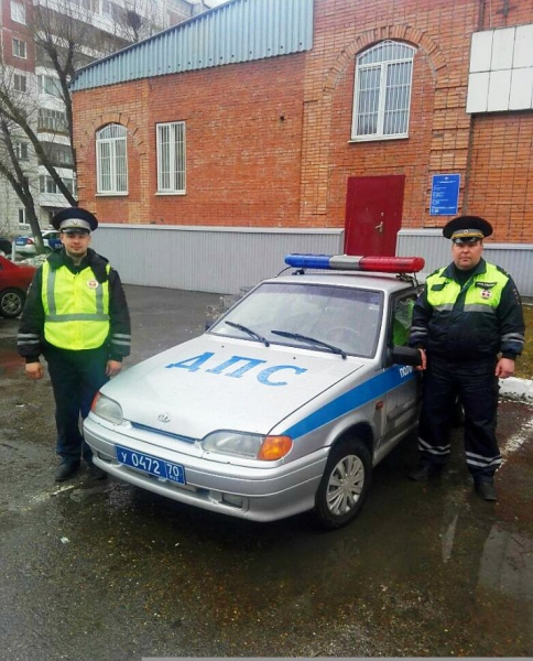 Сотрудники ДПС помогли водителю, заблудившемуся возле поселка Самусь Сотрудники ДПС помогли водителю, заблудившемуся возле поселка Самусь