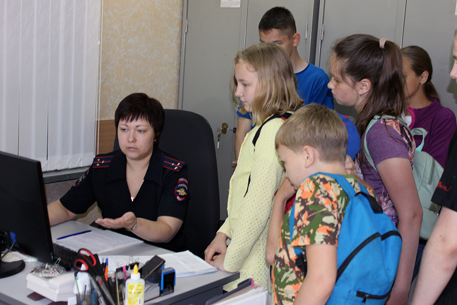 В гости в Госавтоинспекцию В гости в Госавтоинспекцию