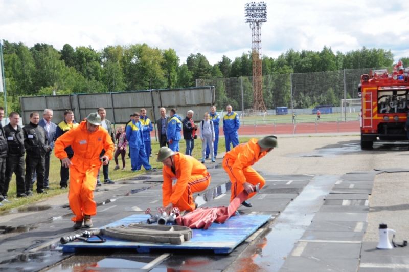 В городе прошли соревнования добровольных пожарных В городе прошли соревнования добровольных пожарных
