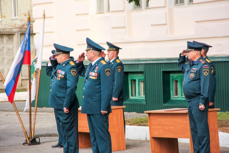 В Северске торжественно отметили 71-ю годовщину со дня образования Специальной пожарной охраны МЧС России В Северске торжественно отметили 71-ю годовщину со дня образования Специальной пожарной охраны МЧС России