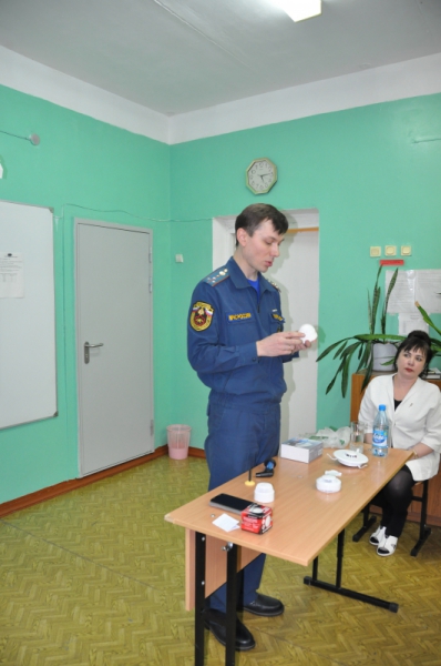 Пожарные провели занятия с родителями школьников внегородских территорий Пожарные провели занятия с родителями школьников внегородских территорий
