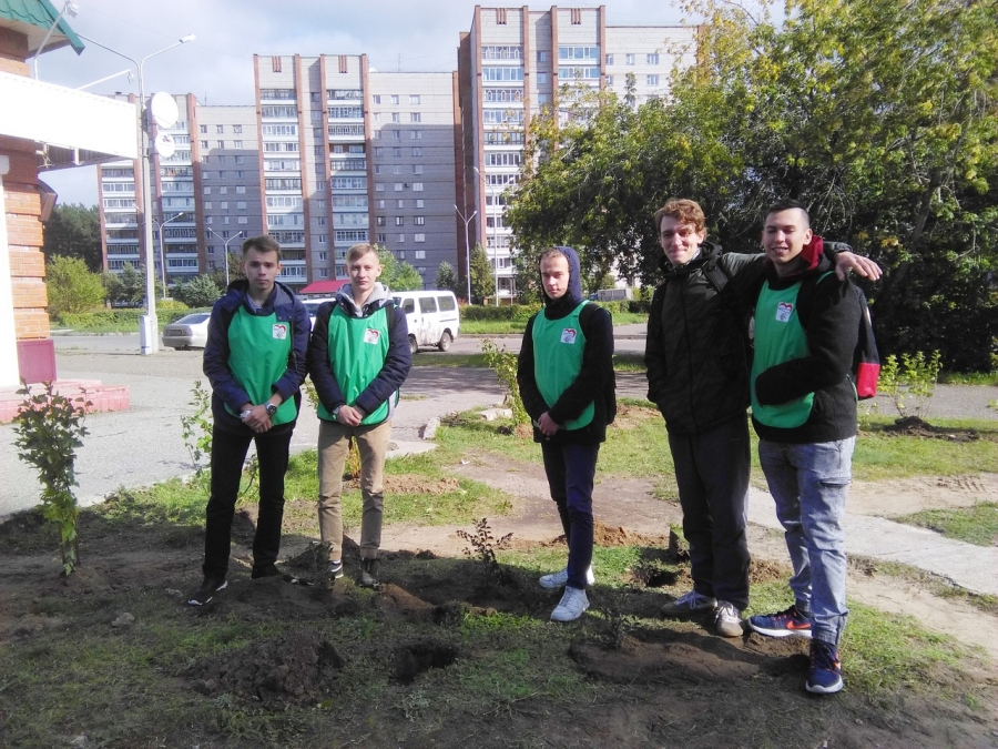 В городе стартовала традиционная общегородская акция «Посади свое дерево» В городе стартовала традиционная общегородская акция «Посади свое дерево»
