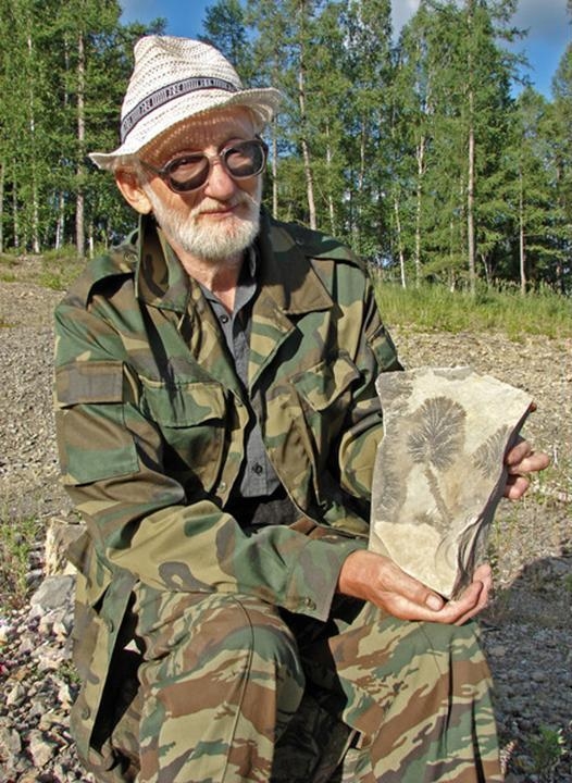 Авторская коллекция изделий из цветного камня Авторская коллекция изделий из цветного камня