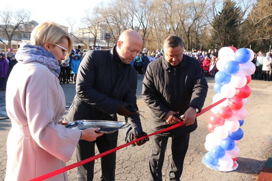 В Северске открыли первую в регионе площадку ГТО В Северске открыли первую в регионе площадку ГТО