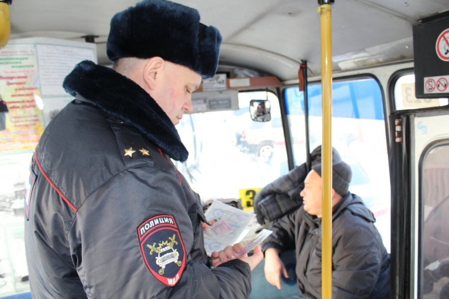 Пассажирские перевозки под контролем ГИБДД Пассажирские перевозки под контролем ГИБДД