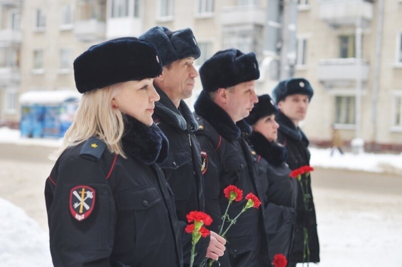 Полицейские почтили память погибших коллег Полицейские почтили память погибших коллег