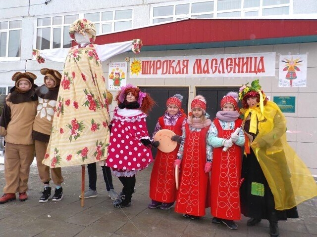 Весна пришла! Отворяй ворота! Весна пришла! Отворяй ворота!