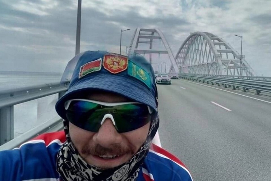 Учитель физкультуры из Томской области на велосипеде месяц ехал в Крым Учитель физкультуры из Томской области на велосипеде месяц ехал в Крым
