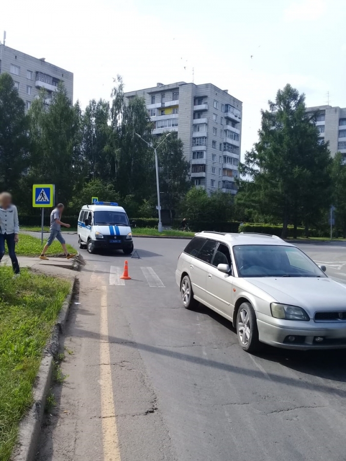 Автомобиль проехал по ноге 9-летнего мальчика Автомобиль проехал по ноге 9-летнего мальчика