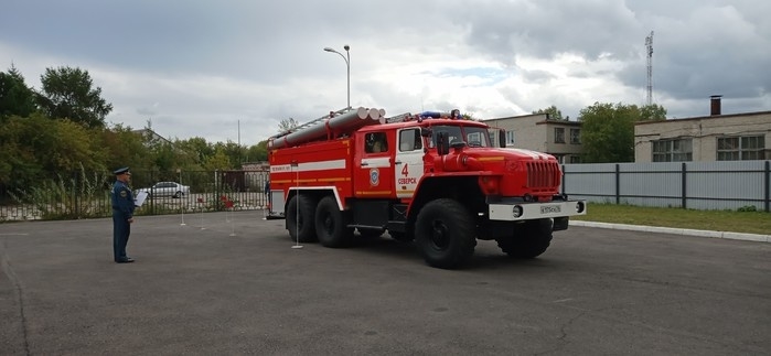 В городе выбрали лучшего водителя пожарного автомобиля В городе выбрали лучшего водителя пожарного автомобиля