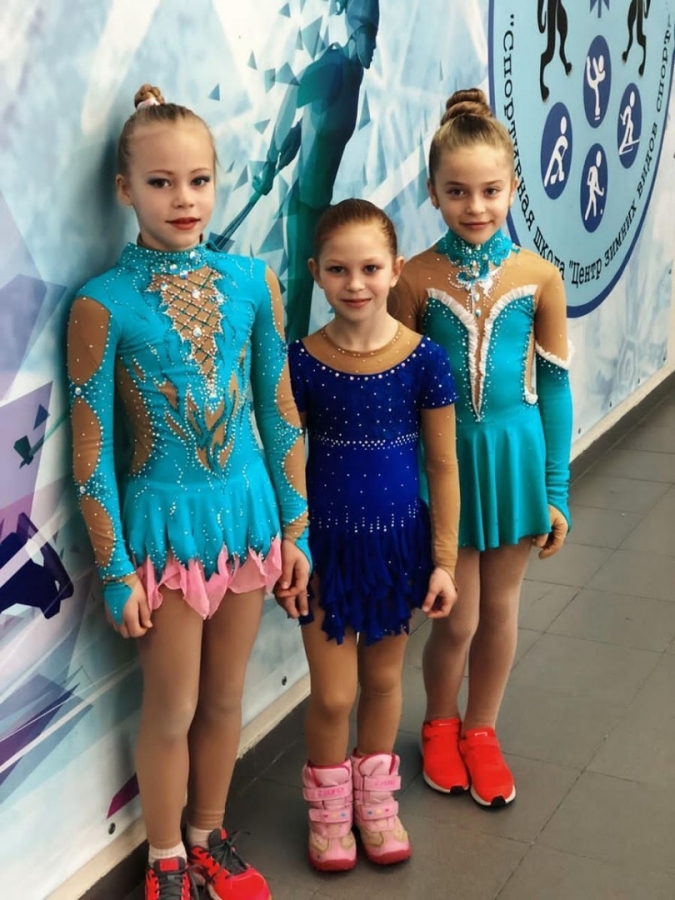 Победы юных фигуристок Победы юных фигуристок