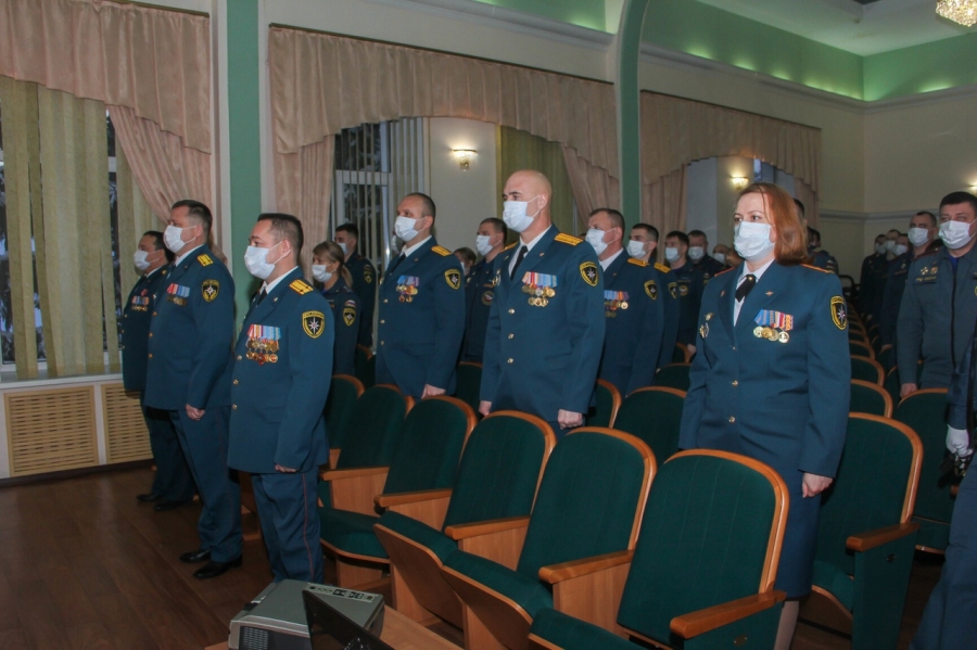 В Северске наградили лучших сотрудников ФГКУ «Специальное управление ФПС № 8 МЧС России» В Северске наградили лучших сотрудников ФГКУ «Специальное управление ФПС № 8 МЧС России»