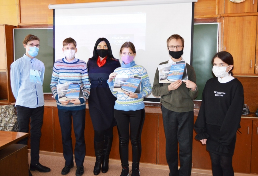 Северские полицейские продолжают принимать участие во Всероссийской акции «Студенческий десант» Северские полицейские продолжают принимать участие во Всероссийской акции «Студенческий десант»