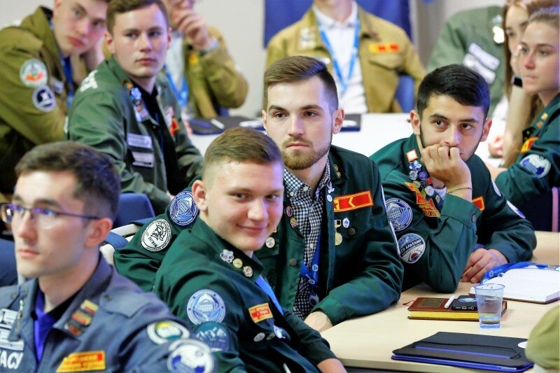 Концерн «Титан-2» открыл зимнюю трудовую смену стройотрядов Концерн «Титан-2» открыл зимнюю трудовую смену стройотрядов