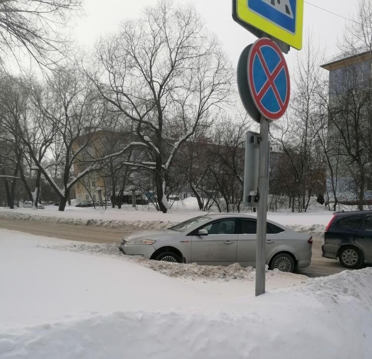 Женщина попала в больницу после ДТП на Транспортной улице Женщина попала в больницу после ДТП на Транспортной улице