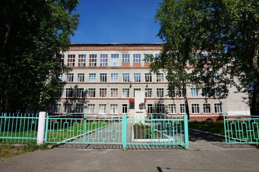 Губернатор поручил провести внеплановые проверки систем безопасности в образовательных учреждениях Губернатор поручил провести внеплановые проверки систем безопасности в образовательных учреждениях